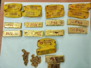 DRI in an Anti-Smuggling operation in Trichy seized 9.725 Kgs of Gold