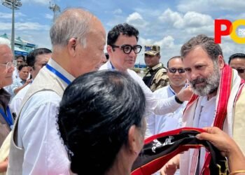 Convoy of Rahul Gandhi stopped by cops in Manipur