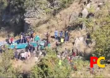 At least 10 dead as bus falls into deep gorge in Jammu and Kashmir