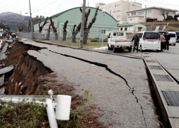 Series of earthquakes rock Japan; Tsunami warning issued