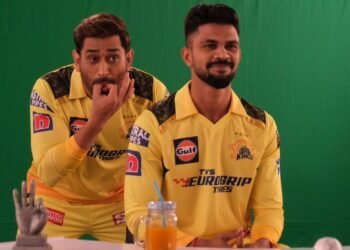 ''Childhood Officially Ended'', ''Heartbreak'' - MS Dhoni Fans React Emotionally as 'Thala' Steps Down from CSK Captaincy - Power Corridors