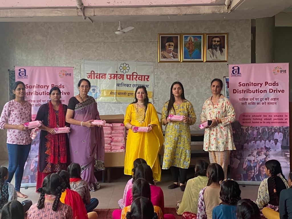 Interactive Forum on Indian Economy (IFIE) sensitised school-going girls about menstrual health and distribited sanitary pads.