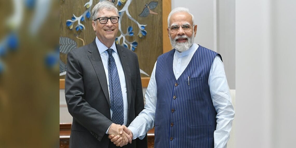 "Cash to Cashless": PM Modi & Bill Gates talk about India's digital transformation: Power Corridors