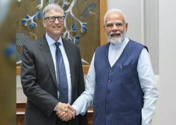 "Cash to Cashless": PM Modi & Bill Gates talk about India's digital transformation: Power Corridors