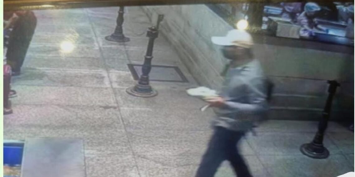 Suspect “Bomber” from Rameshwaram cafe blast seen getting on a BMTC bus in recent CCTV footage