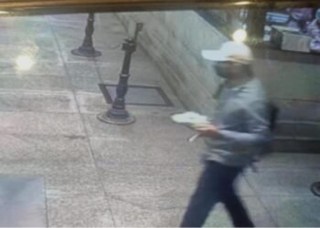 Suspect “Bomber” from Rameshwaram cafe blast seen getting on a BMTC bus in recent CCTV footage