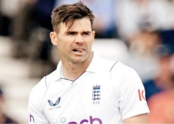 James Anderson becomes the first pacer in Test history to reach 700 wickets; Sachin Tendulkar and Harsha Bhogle pay tribute