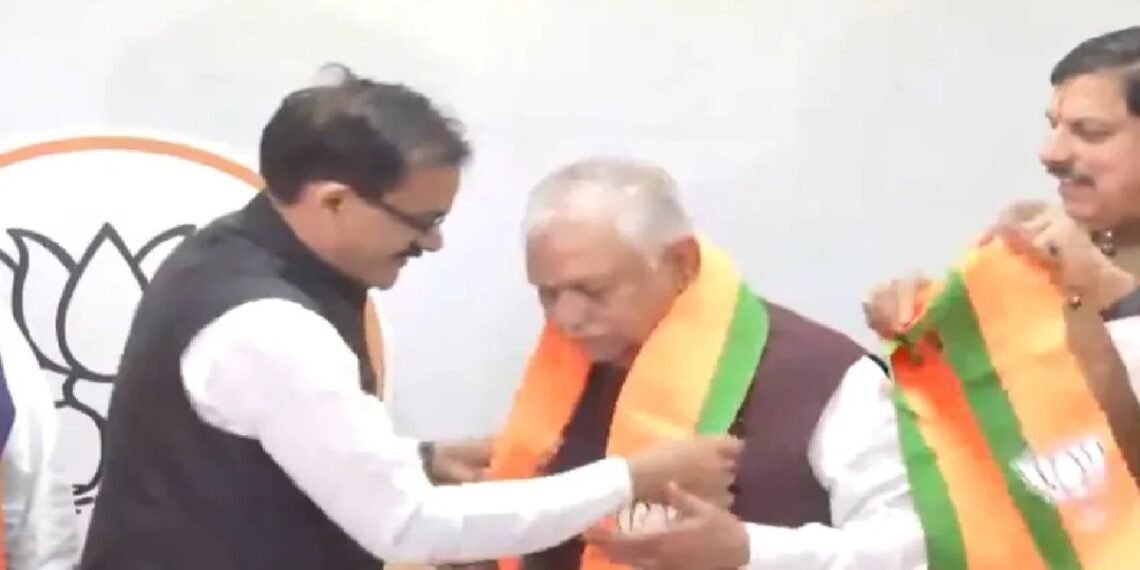 Congress taken aback as prominent Madhya Pradesh leaders join the BJP