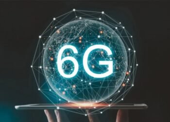 Japan unveils world's first 6G device