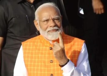 Polling begins in Third Phase of Lok Sabha polls across 93 seats; PM Modi casts his vote