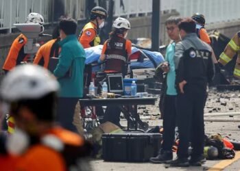 20 die after massive fire breaks out at battery plant in South Korea