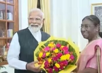 President Murmu invites Narendra Modi to form government at Centre