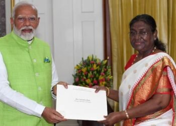 Narendra Modi tenders resignation to President Murmu; Oath likely on June 8