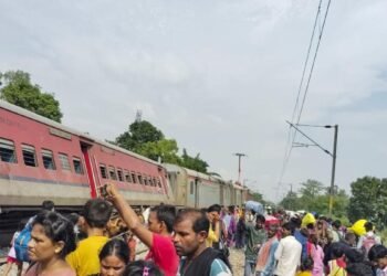 Chandigarh-Dibrugarh Express derails near UP’s Gonda; 4 die, 20 injured