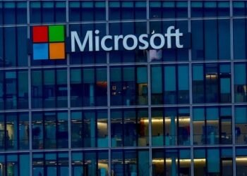 Crowdstrike error leads to massive Microsoft outage; flights, bank services affected globally