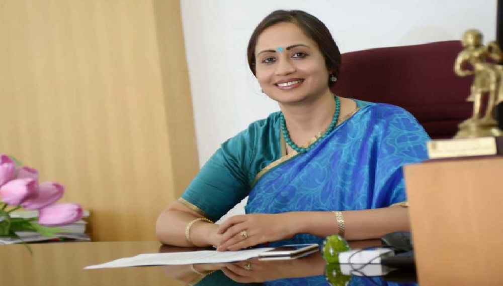 Dr. Shalini Rajneesh Takes Helm as Karnataka's New Chief Secretary: Power Corridors