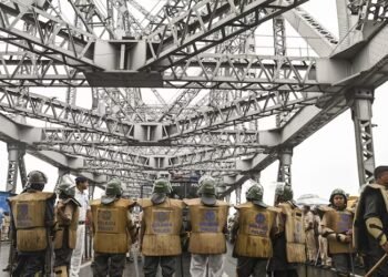 Nabanna Live: Kolkata Police arrests 126 protestors; BJP demands release of arrested students