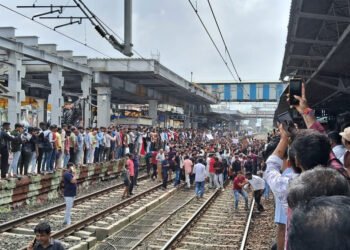 Protests erupt in Thane after school sweeper sexually assault 2 girls