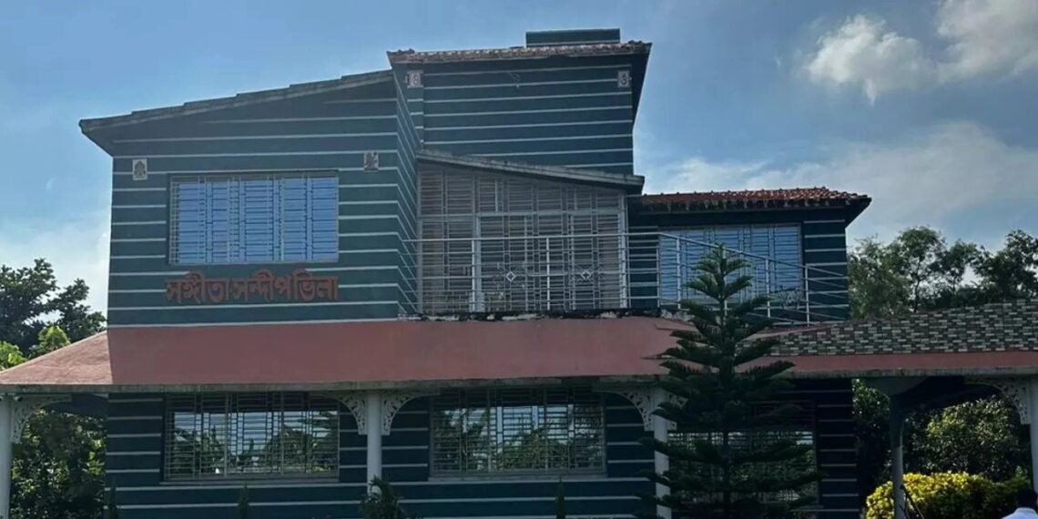 Kolkata rape: Sandip Ghosh’s lavish bungalow in CBI custody during raids