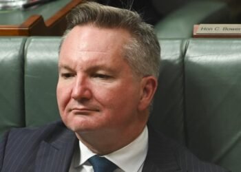 Australian Minister expresses concern over status of minorities in Bangladesh