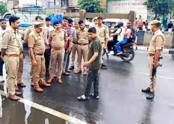 Semi-naked, decapitated body of woman found on Kanpur-Delhi highway