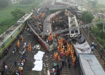 Darbhanga-bound train collided goods carriage near Chennai