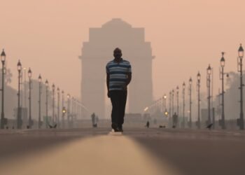 Delhi Chokes: Air Quality Reaches Dangerous Levels