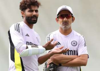 CSK Fans Bruttally Slam Gambhir for Dropping Jadeja, Says 'Favouritism Towards KKR Players'