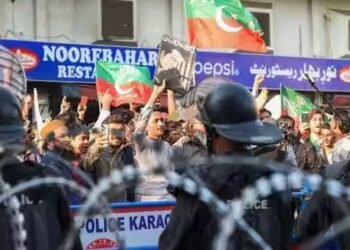 Pakistan Violence: 5 killed as Imran Khan’s supporters clash with police