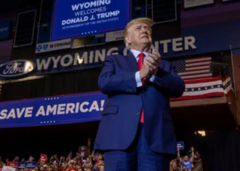 Trump's shadow looms over Indian market, stocks plummet