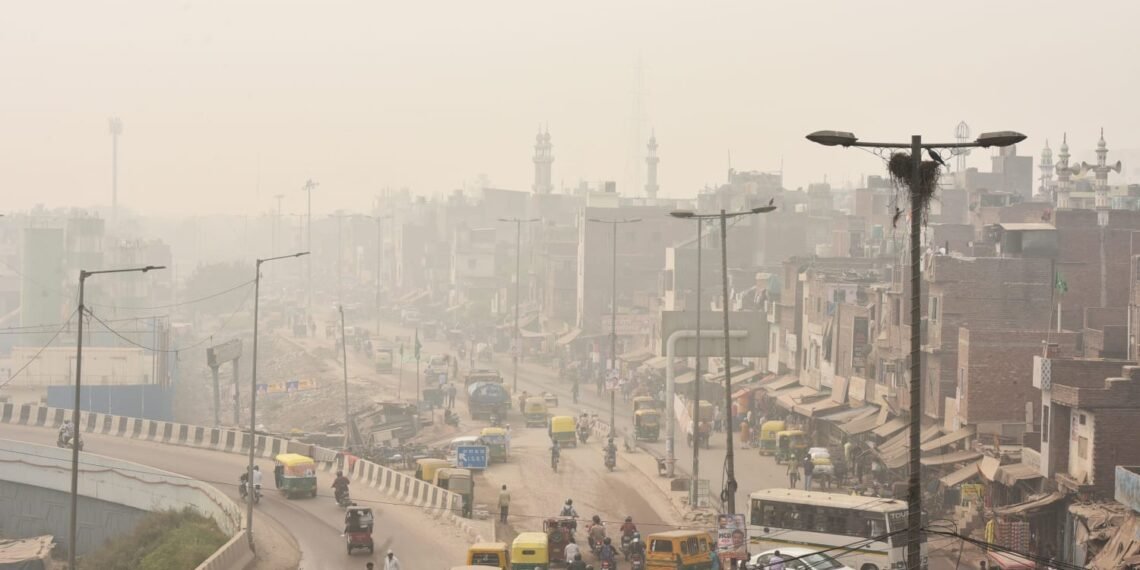 Delhi: A gas chamber chokes under ‘severe plus’ pollution levels