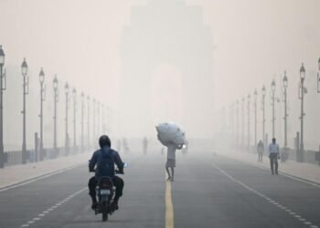 Delhi Chokes: Air Quality Reaches Dangerous Levels