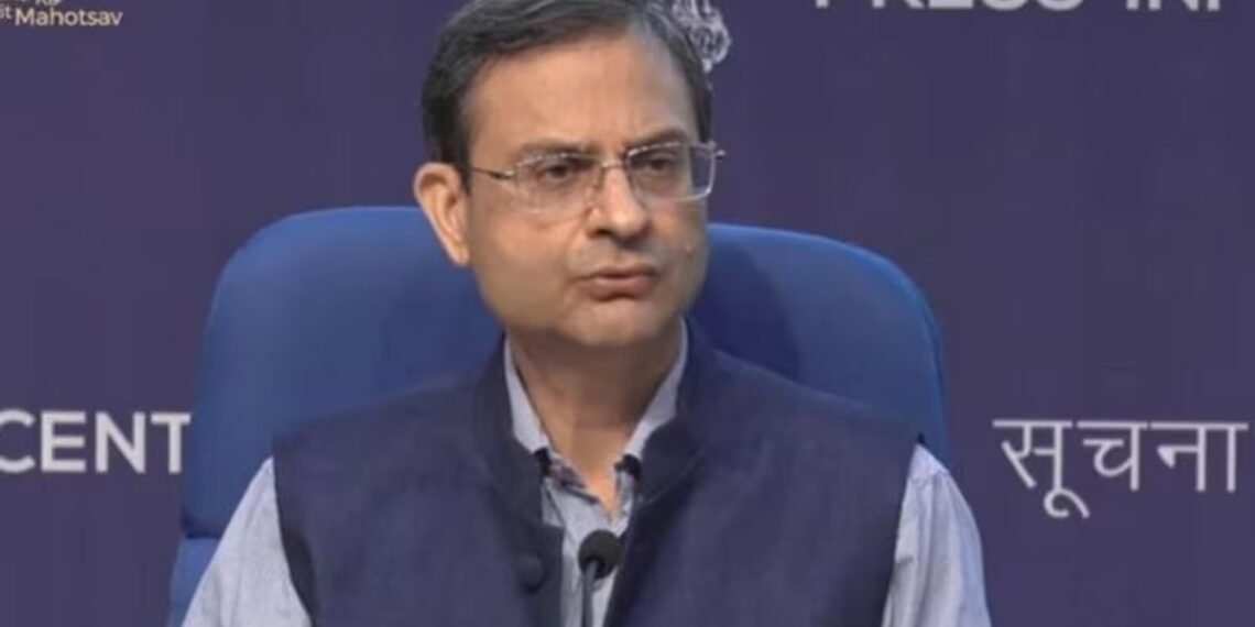Meet Sanjay Malhotra. A 1990-batch IAS appointed new RBI Governor
