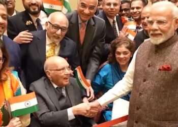 PM Modi meets 101-yr-old IFS officer after granddaughter’s request