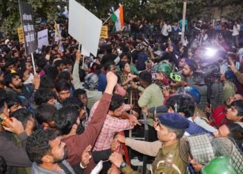 Bihar civil service candidates stage protest; seek re-exam