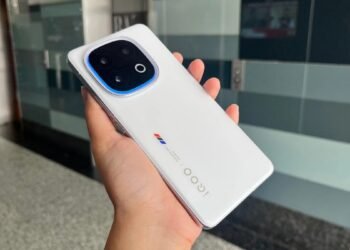 The grand new stylish iQOO 13: A quick review