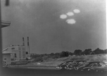 Glow in New Jersey sky revives debate: Are we alone in the Cosmos?