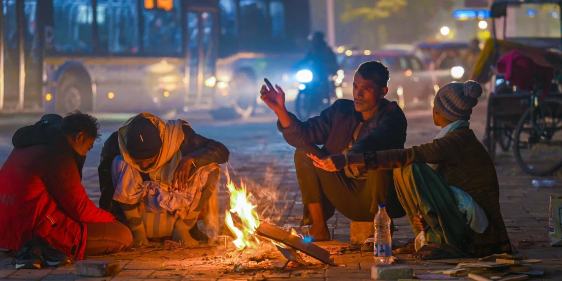 Cold Wave Grips North India: IMD Issues Warning of Severe Drop in Temperatures