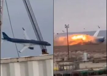 Kazakhstan: Dozens killed in plane crash on Christmas