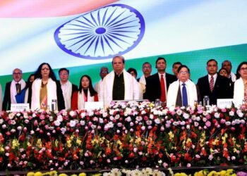 LG Saxena Urges Students to be Catalysts of Change