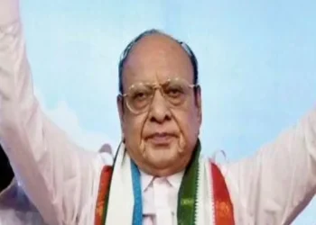 Veteran Vaghela’s New Party Sparks Buzz in Gujarat