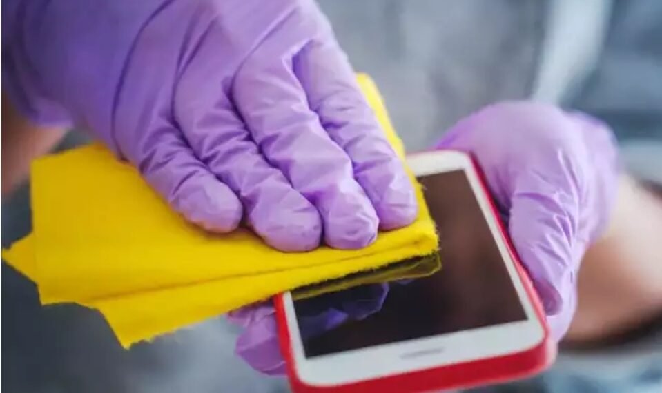 Cell phone can be too dirty