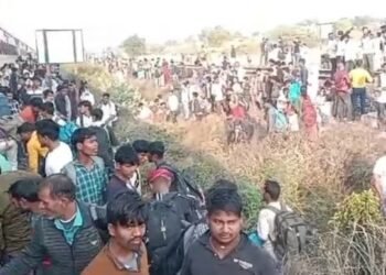 At least 6 dead, several injured after Karnataka Express hits passengers