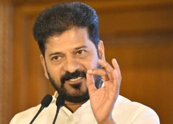 Delhi Assembly Polls: Congress promises LPG cylinders for 500, 300 units free electricity