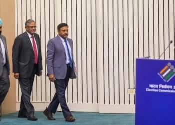 EC seizes cash, drugs, liquor worth 21 crore ahead of Delhi Polls