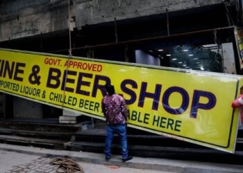 Delhi Liquor Policy led to 2,026 Cr loss, reveals CAG Report