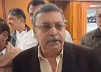 10 opposition MPs suspended amid uproar during JPC meet on Waqf bill