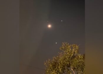 Moon aligns with Venus and Saturn in rare celestial event for Stargazers