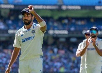 ICC announces Test team of the year; Three Indians included