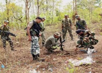 Top commander with 25 lakh bounty among three Naxalites killed in Chhattisgarh
